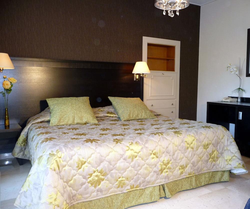 Hotel Diana Vence Luaran gambar